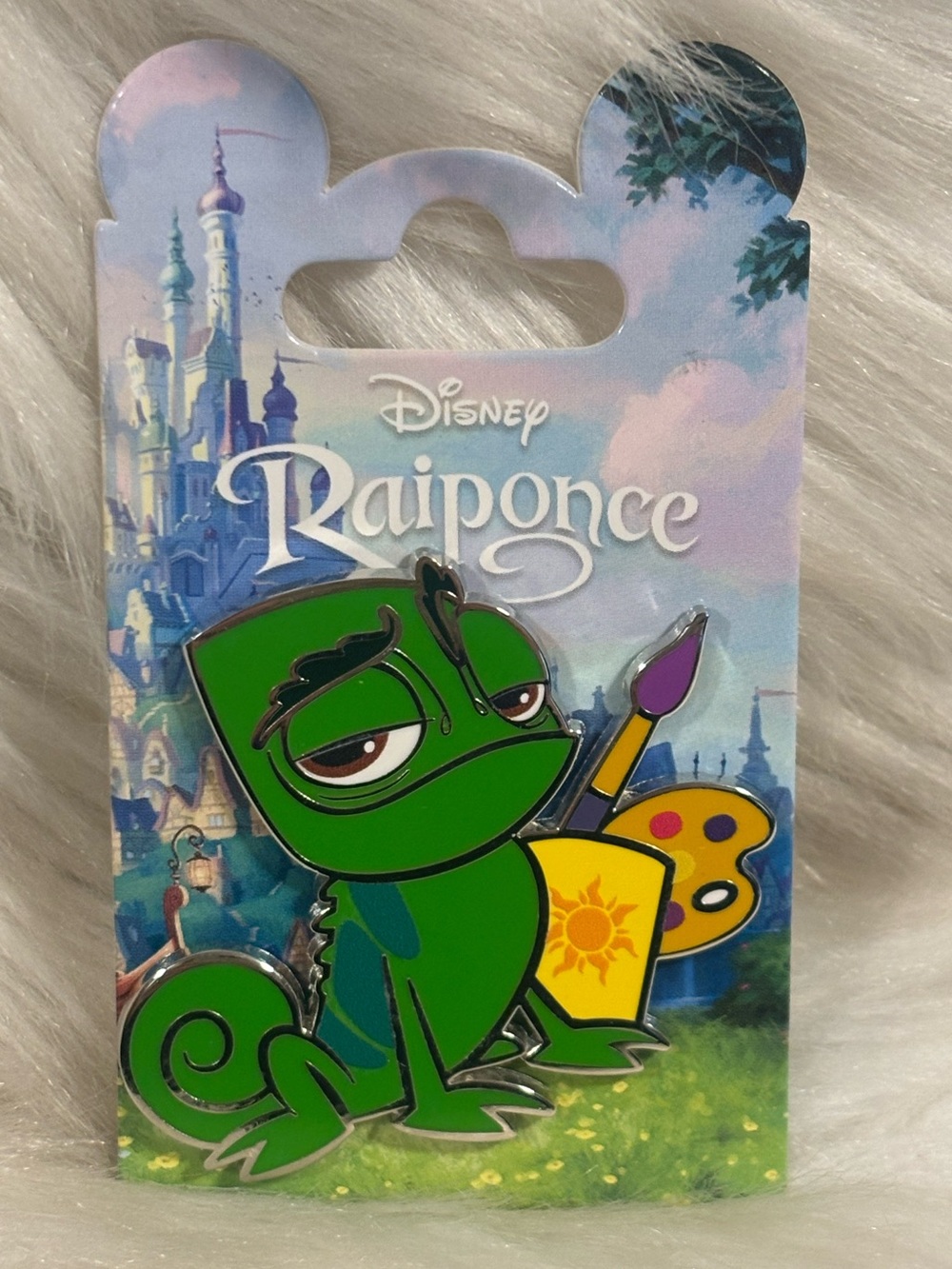 DLP DLRP Paris Tangled Pascal Lantern Paint Palette Disney Pin